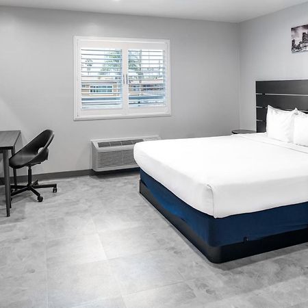 Hollywood Inn Express Lax Inglewood Eksteriør billede