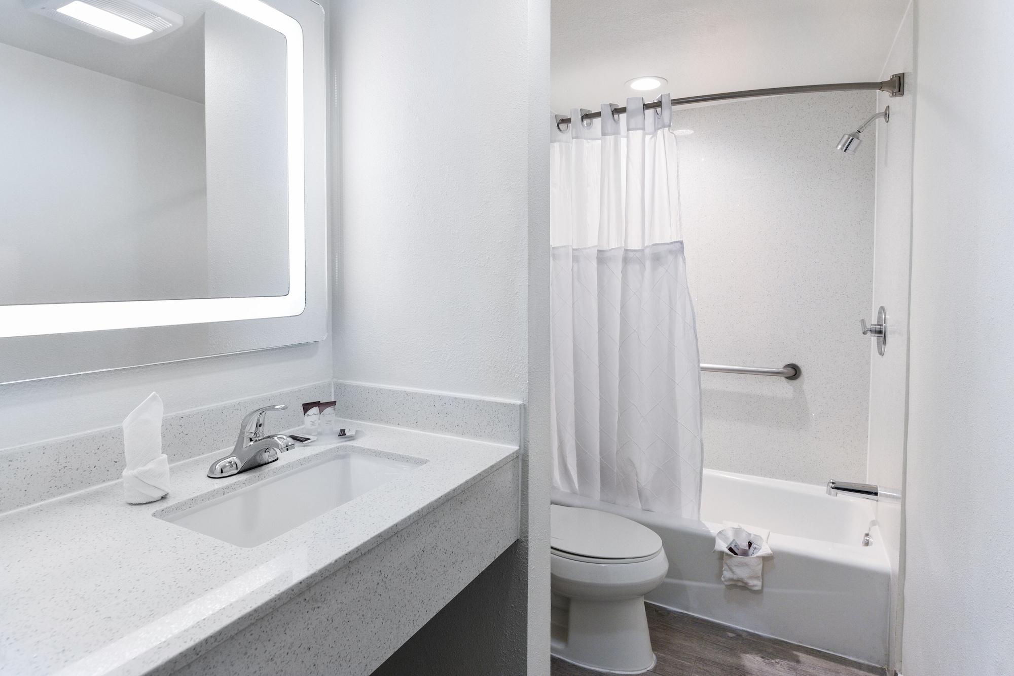Hollywood Inn Express Lax Inglewood Eksteriør billede